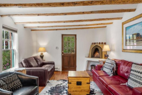 4 Bedroom - 5 Min. Walk to Canyon Road - Mariposa